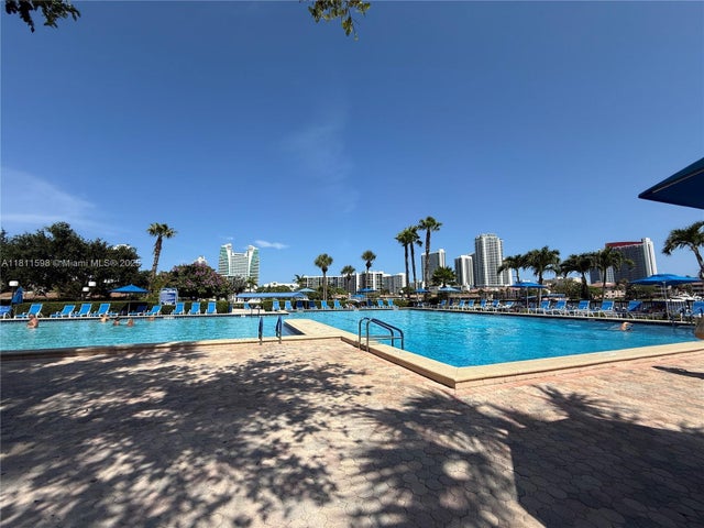4 of 30 - 600 Three Islands Blvd 101, Hallandale Beach, FL