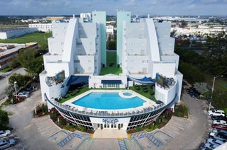 Photo of Listing #A11811725