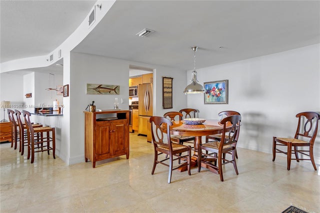 4 of 37 - 3000 N Ocean Dr 34d, Singer Island, FL