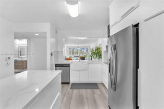 Photo of Listing #A11811619