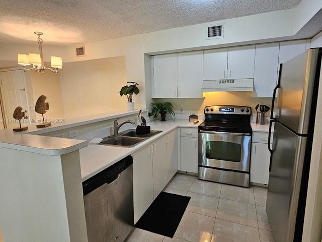 3 of 15 - 111 Yacht Club Way 106, Hypoluxo, FL