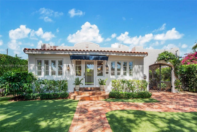 1 of 20 - 910 Santiago St, Coral Gables, FL