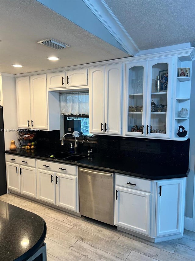 5 of 32 - 11613 N 42nd Rd N, West Palm Beach, FL