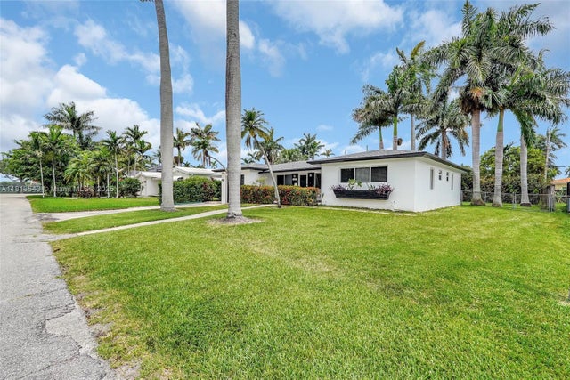 4 of 67 - 1319 Buchanan St, Hollywood, FL