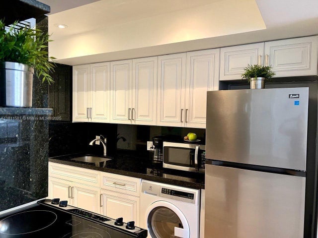 5 of 10 - 3505 S Ocean Dr 619, Hollywood, FL