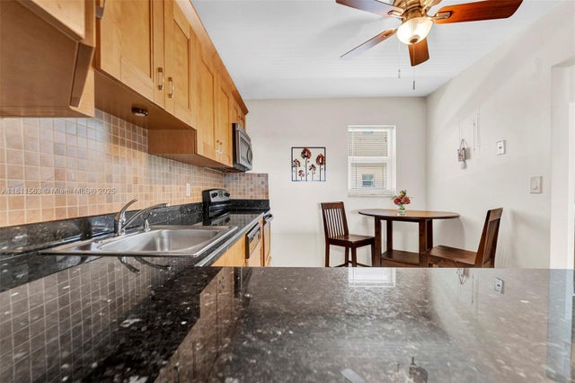 4 of 29 - 410 Se 2nd St 308, Hallandale Beach, FL