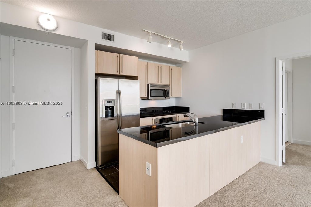 79 Sw 12th St 3103-s, Miami