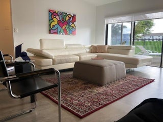 Photo of Listing #A11813339