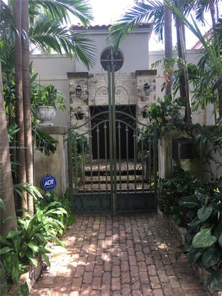 Photo of Listing #A11814643