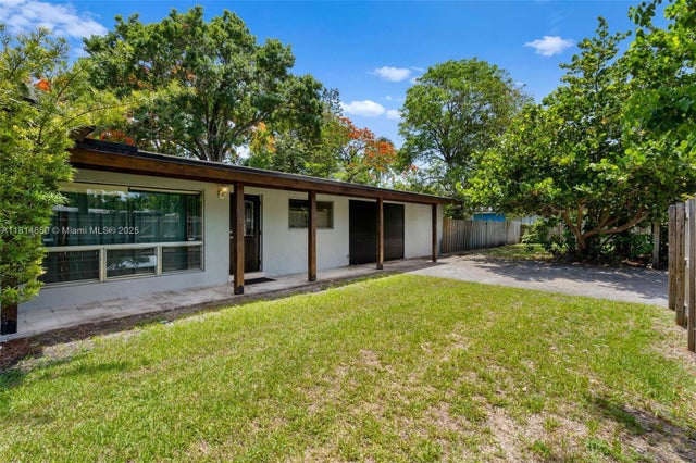 2 of 52 - 1708 Sw 11th St 1, Fort Lauderdale, FL