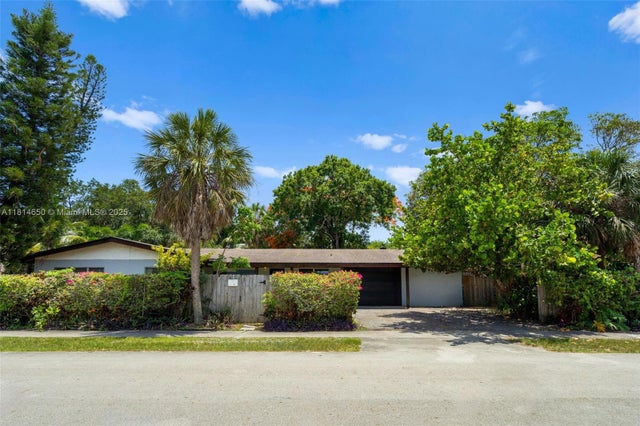 3 of 52 - 1708 Sw 11th St 1, Fort Lauderdale, FL