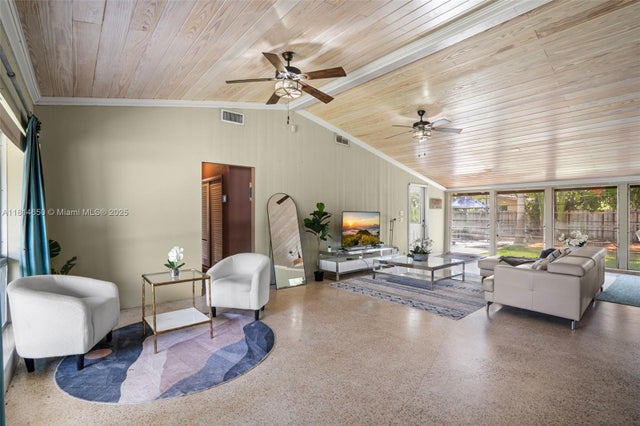 5 of 52 - 1708 Sw 11th St 1, Fort Lauderdale, FL