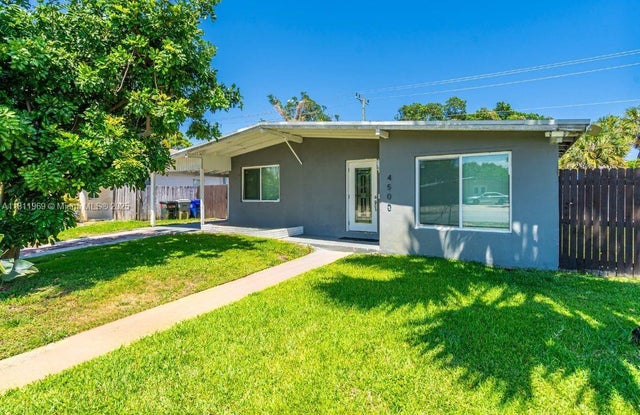 1 of 30 - 4500 Ne 18th Ave, Pompano Beach, FL