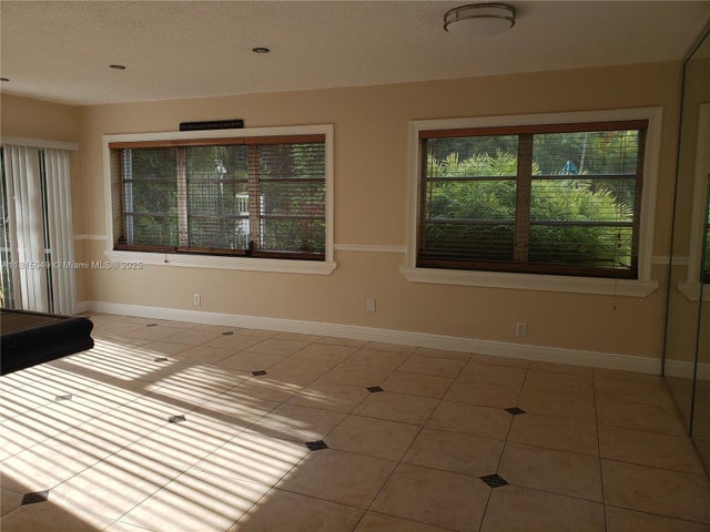 2 of 22 - 1450 Atlantic Shores Blvd 118, Hallandale Beach, FL