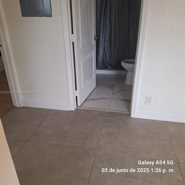 5 of 11 - 110 Se 2nd St 101, Hallandale Beach, FL