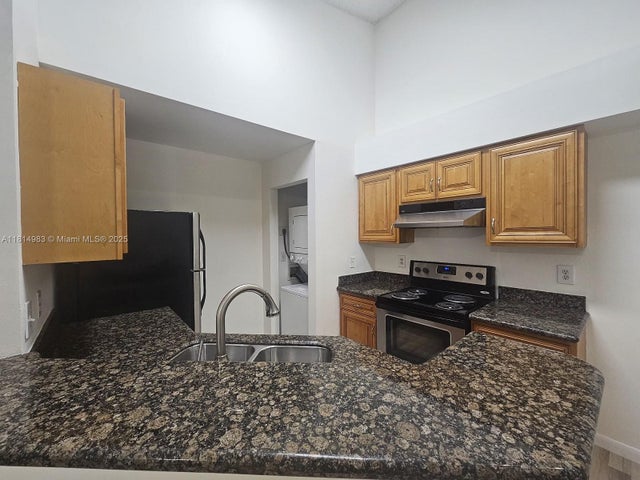 5 of 14 - 9999 Summerbreeze Dr 209, Sunrise, FL