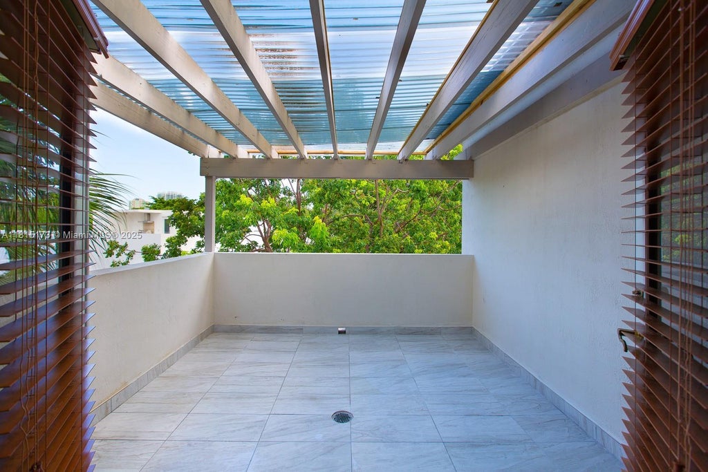 2913 Sw 30th Ct 2913, Miami