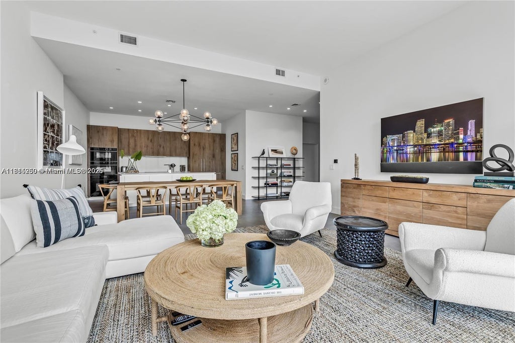 650 Ne 32nd St Bh6, Miami