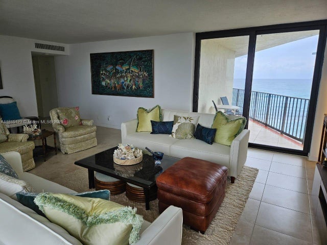1 of 29 - 5420 N Ocean Dr 706, Singer Island, FL