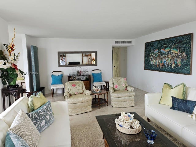 4 of 29 - 5420 N Ocean Dr 706, Singer Island, FL