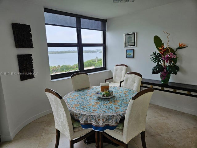 5 of 29 - 5420 N Ocean Dr 706, Singer Island, FL