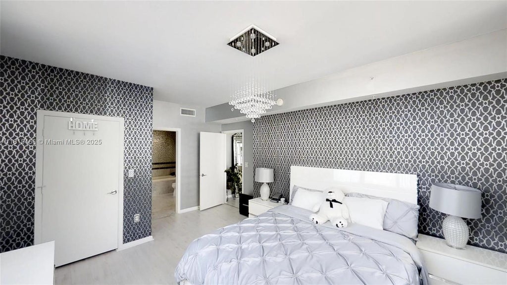 253 Ne 2nd St 1602, Miami