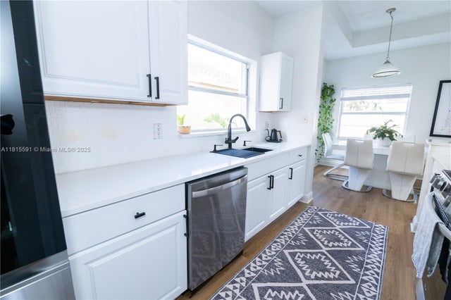 5 of 27 - 23060 Sunfield Dr, Boca Raton, FL