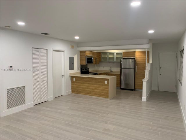 5 of 12 - 315 Majorca Av 3, Coral Gables, FL