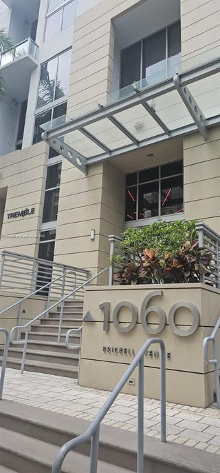 Photo of Listing #A11815962