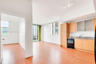 Photo of Listing #A11815961