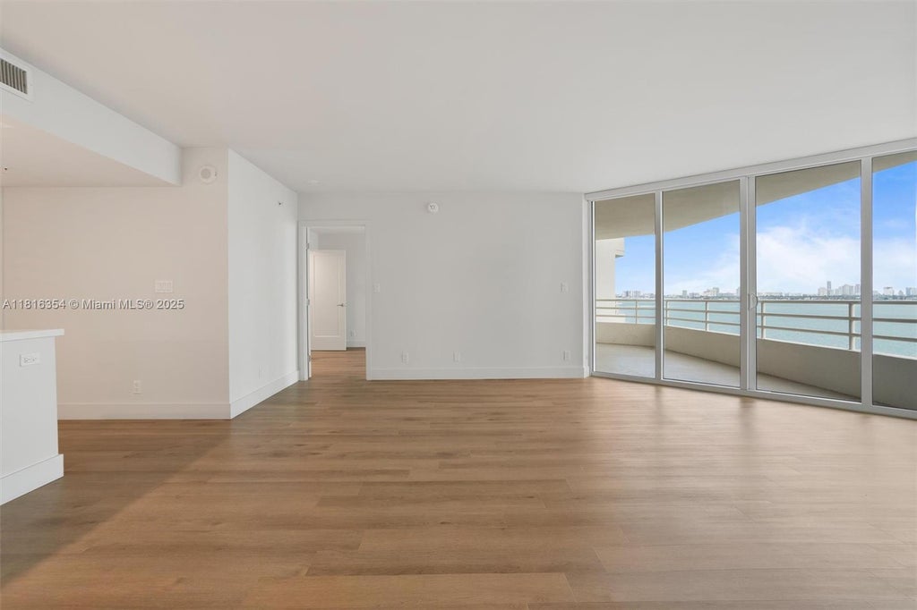 555 Ne 34th St 2509, Miami