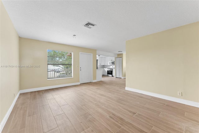 5 of 24 - 10221 Nw 35th St 7, Coral Springs, FL