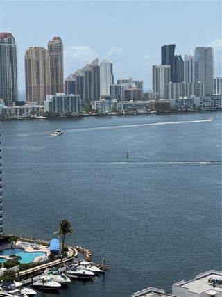 Photo of Listing #A11809597