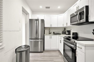 Photo of Listing #A11818830