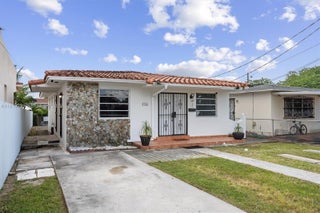 Photo of Listing #A11816700