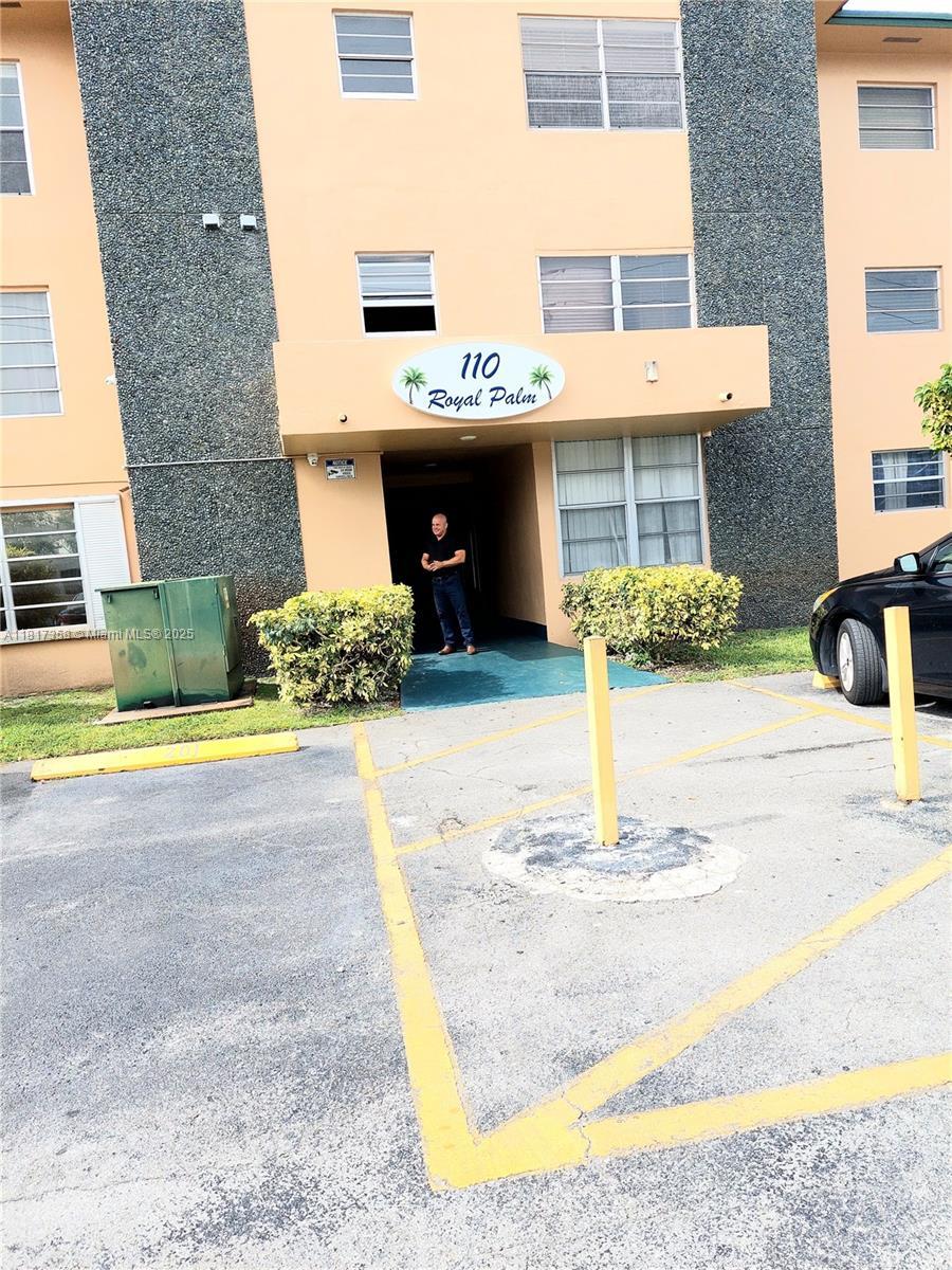 110 Royal Palm Rd 309, Hialeah Gardens