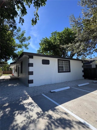 Photo of Listing #A11820140