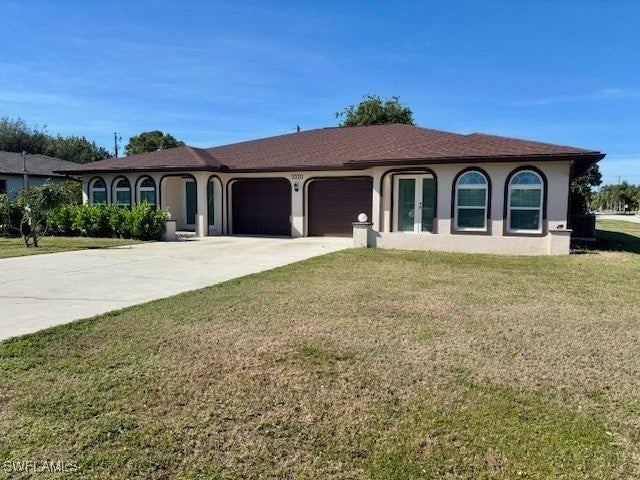 3320 Country Club Blvd, Cape Coral