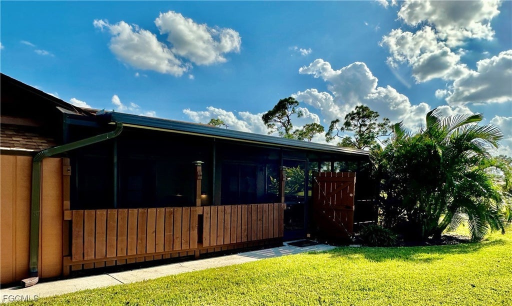 15427 Crystal Lake Dr, North Fort Myers