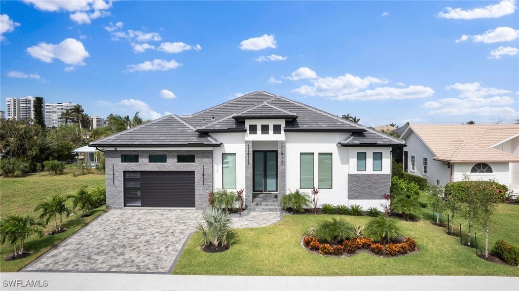 930 Sycamore Ct, Marco Island