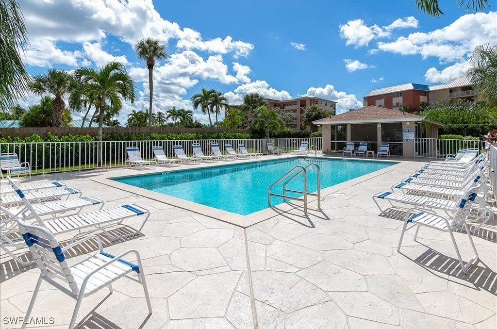 234 Pebble Beach Blvd 308, Naples