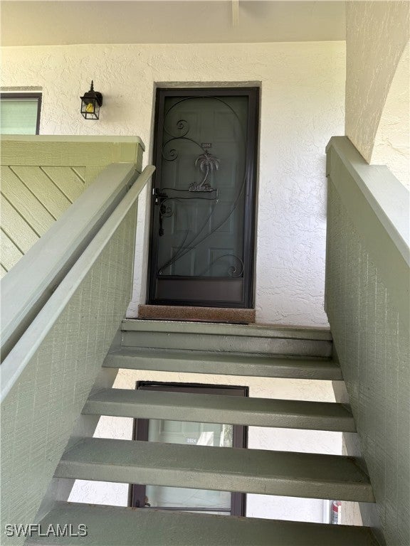 2934 Kings Lake Blvd 2934, Naples