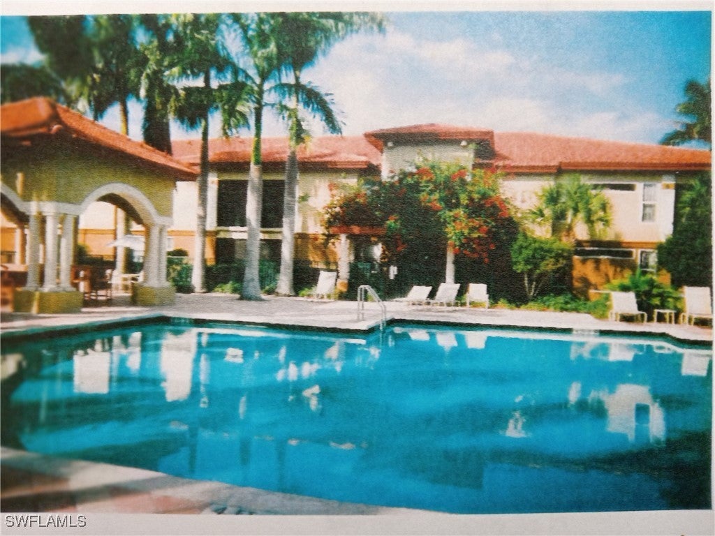 8861 Colonnades Ct W 216, Bonita Springs