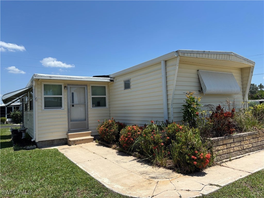 60 Channel Ln, Fort Myers