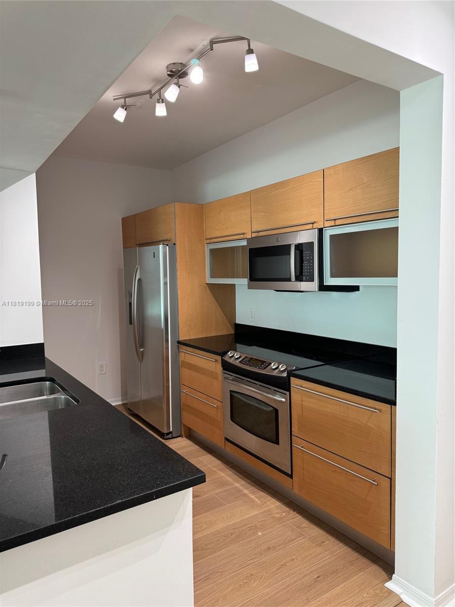 951 Brickell Ave 500, Miami