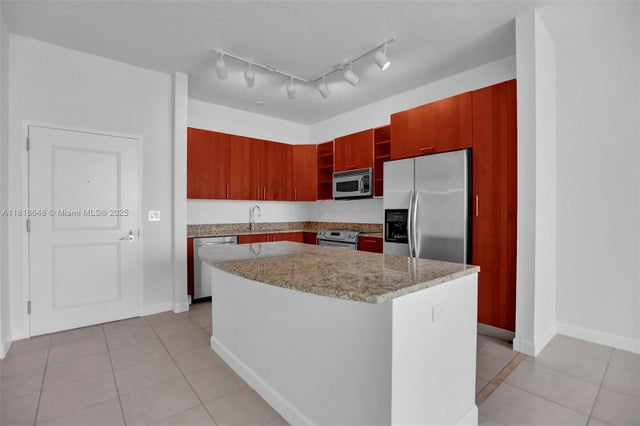 4 of 33 - 1945 S Ocean Dr 2302, Hallandale Beach, FL