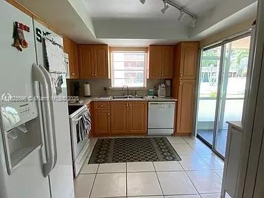 5 of 33 - 200 Ne 12th Ave 7a, Hallandale Beach, FL