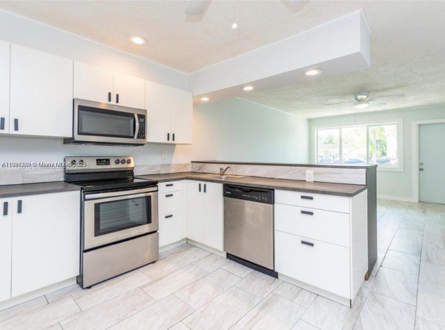 3 of 6 - 2175 Ne 56th St 106, Fort Lauderdale, FL