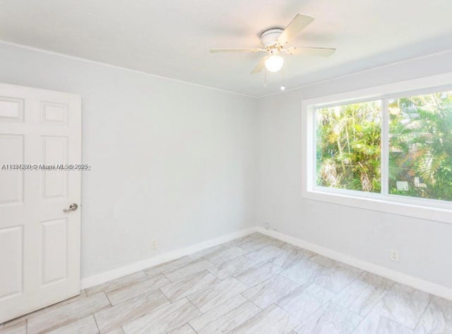 4 of 6 - 2175 Ne 56th St 106, Fort Lauderdale, FL
