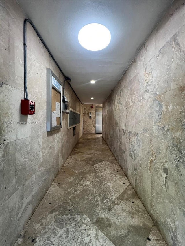3 of 16 - 427 Santander Ave 204, Coral Gables, FL